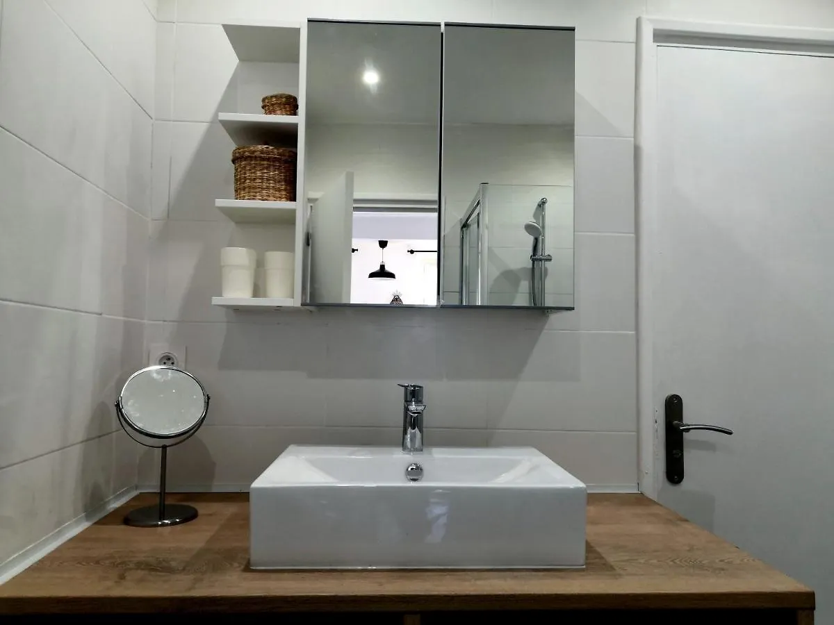 Grand 2 Pieces Renove Climatise, Vieil Antibes, Proche Port Apartment 0*, Antibes